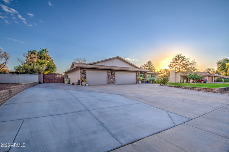 5133 W Monte Cristo Ave, Glendale, AZ 85306