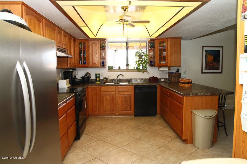 5133 W Whispering Wind Dr, Glendale, AZ 85310