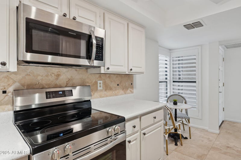5136 31st Pl #613, Phoenix, AZ 85016