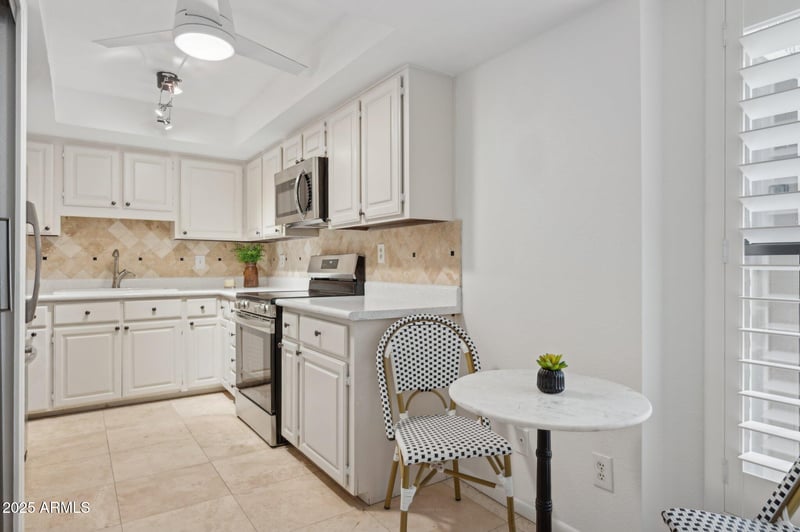 5136 31st Pl #613, Phoenix, AZ 85016