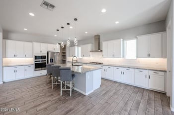 5137 183rd Ln, Litchfield Park, AZ 85340