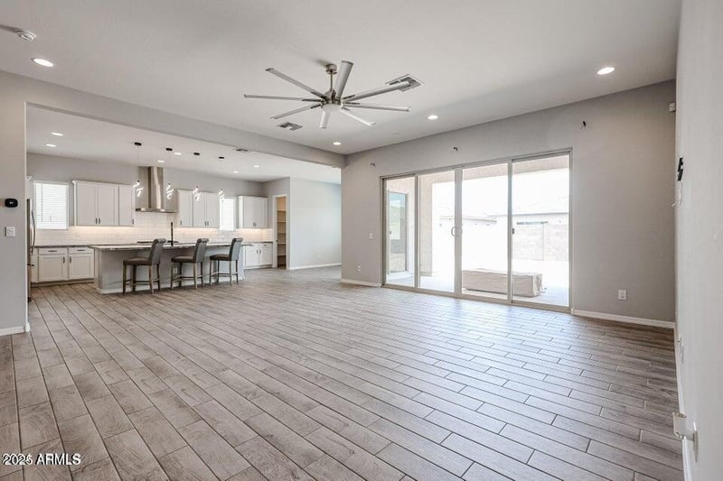 5137 183rd Ln, Litchfield Park, AZ 85340