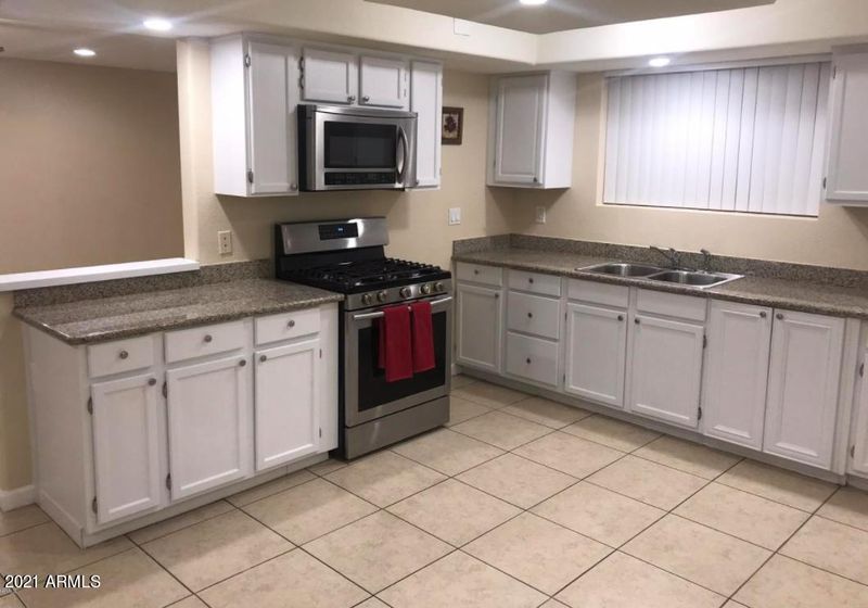5138 W Avalon Dr, Phoenix, AZ 85031