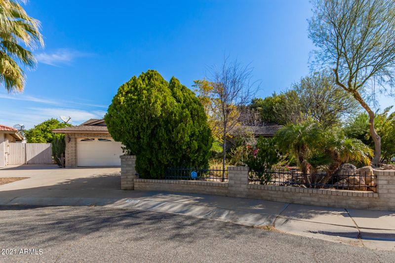 5138 W Echo Ln, Glendale, AZ 85302