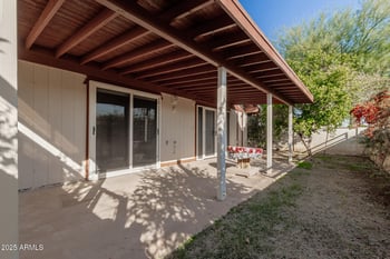 5139 Mission Ln, Glendale, AZ 85302