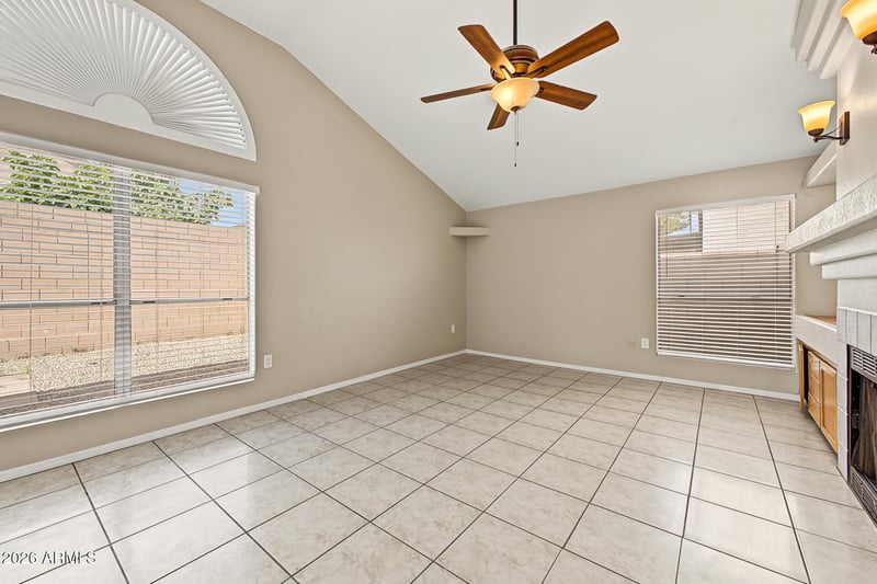514 E Rimrock Dr, Phoenix, AZ 85024