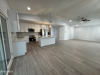 514 Fellars Dr, Phoenix, AZ 85023