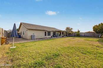 514 104th St, Mesa, AZ 85208
