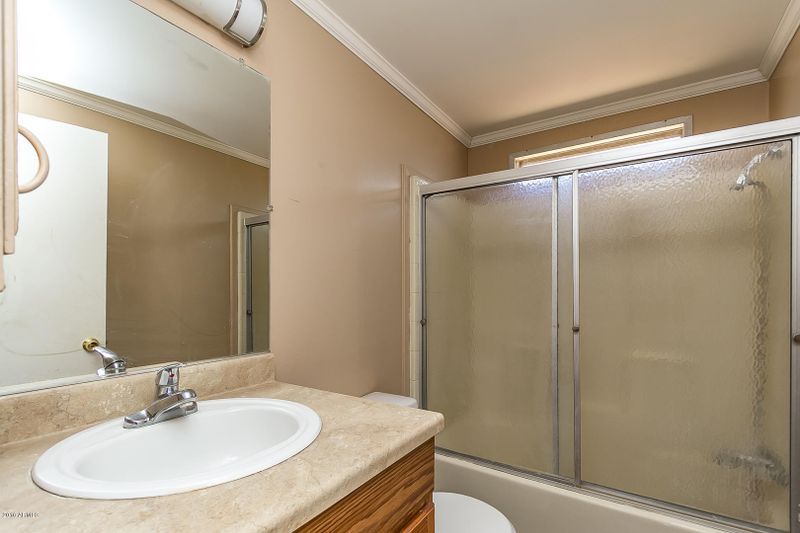 514 S 99th St, Mesa, AZ 85208