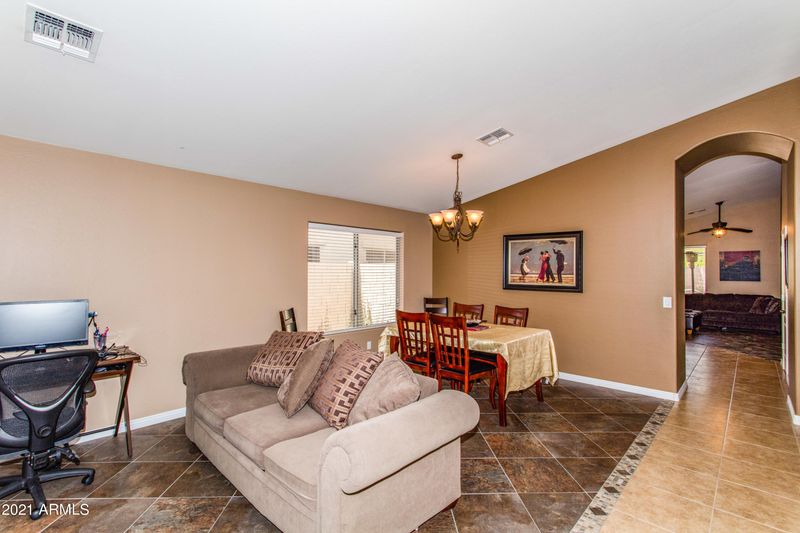 514 W Dana Dr, San Tan Valley, AZ 85143