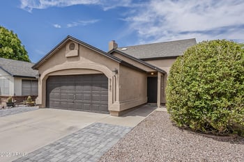 5140 Saragosa St, Chandler, AZ 85226