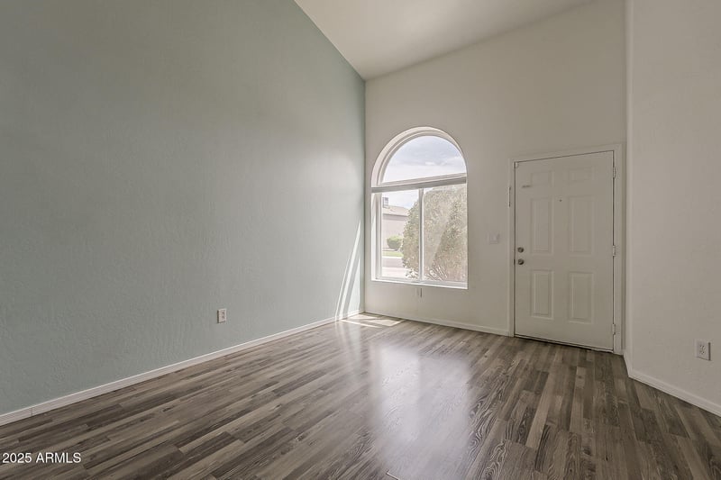 5140 Saragosa St, Chandler, AZ 85226