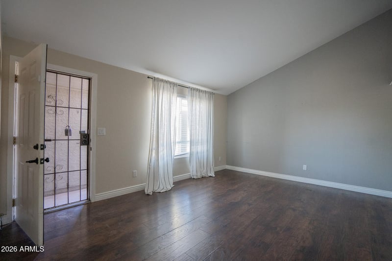 5141 Wood Dr, Glendale, AZ 85304