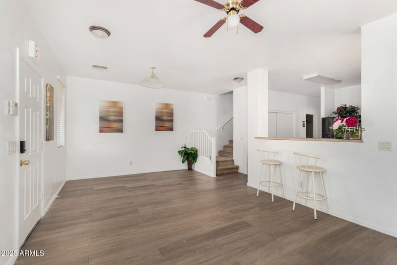5141 Warner St, Phoenix, AZ 85043