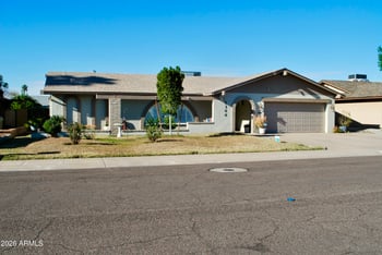 5144 Las Palmaritas Dr, Glendale, AZ 85302