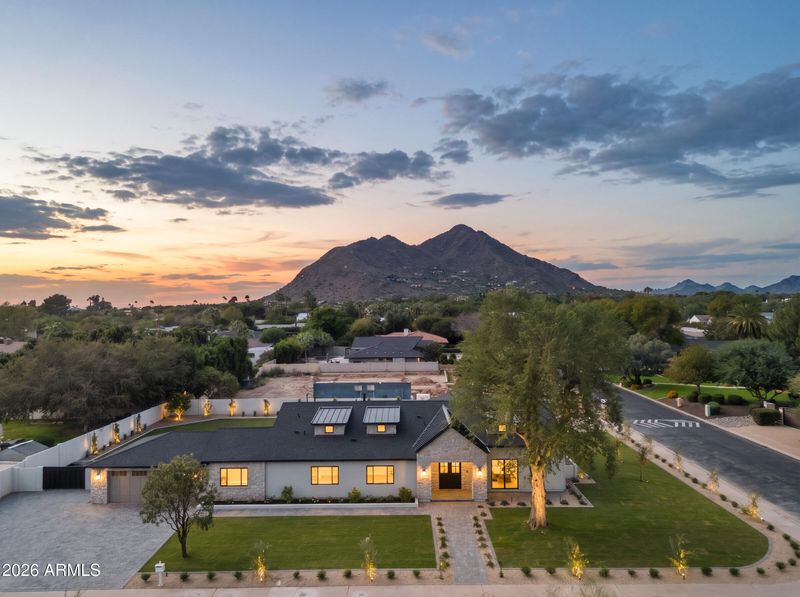 5144 N 69th Pl, Paradise Valley, AZ 85253