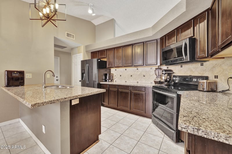 5144 Sweetwater Ave, Glendale, AZ 85304