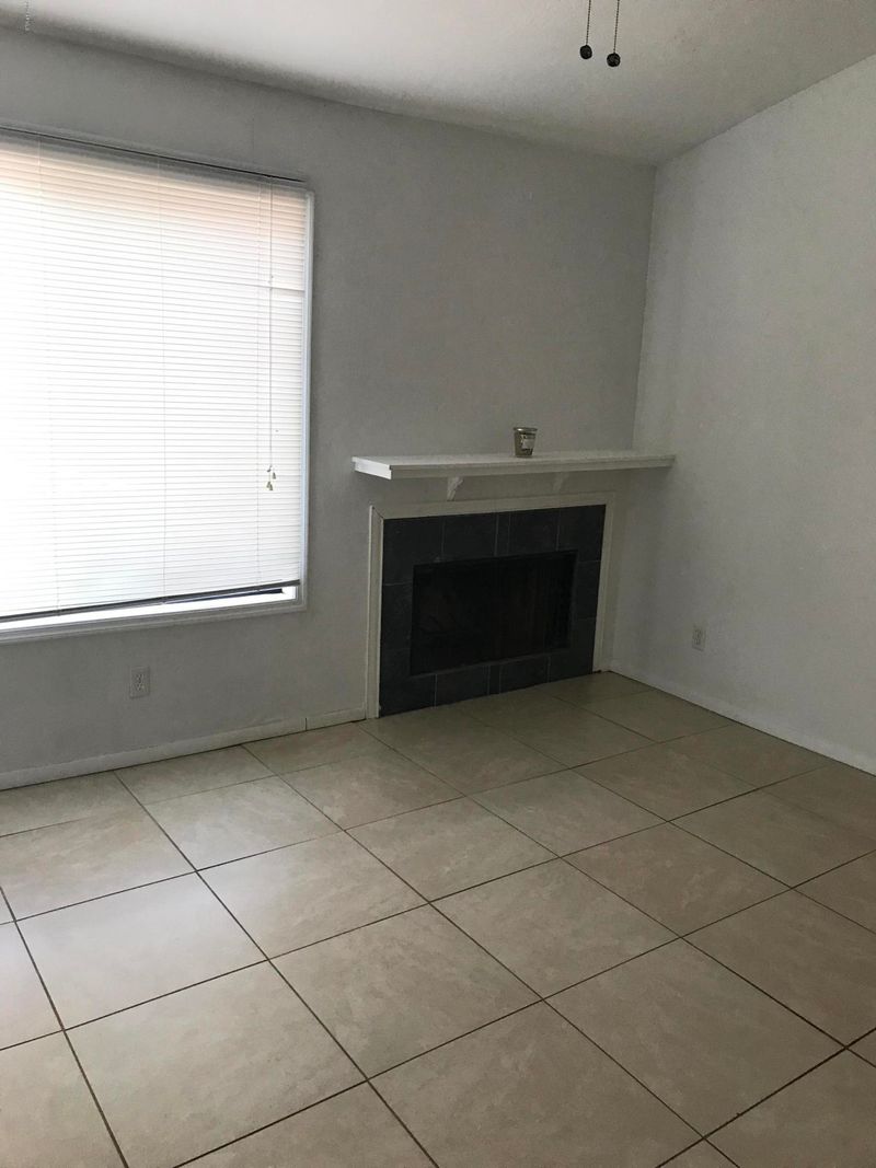 5146 E Oak St #211, Phoenix, AZ 85008