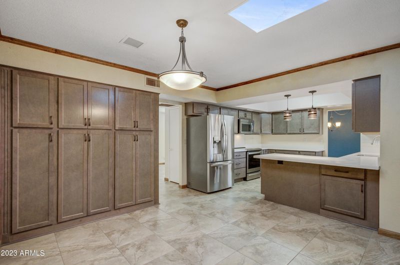 5146 W Echo Ln, Glendale, AZ 85302