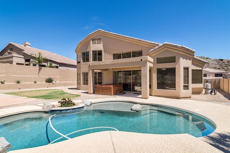 515 E Brookwood Ct, Phoenix, AZ 85048