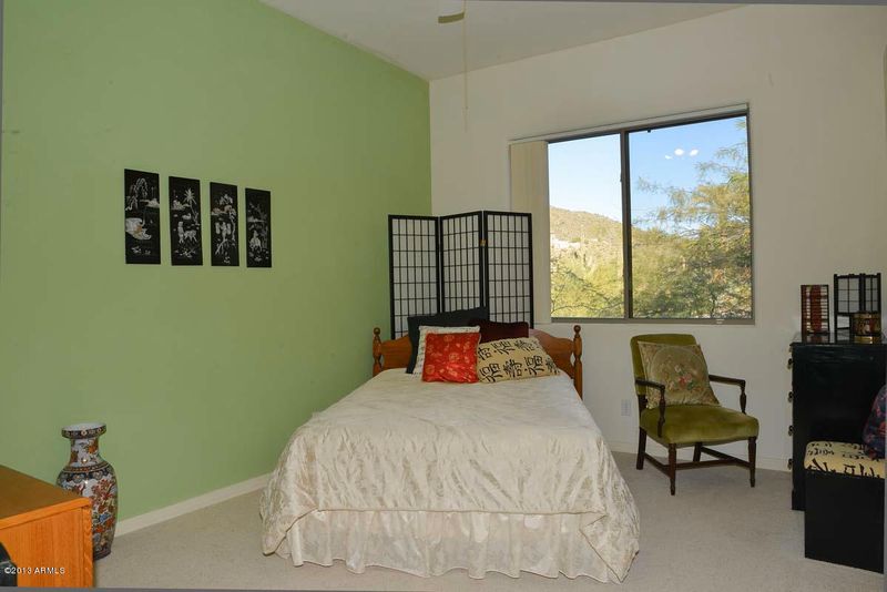 515 E Quartz Rock Rd, Phoenix, AZ 85085