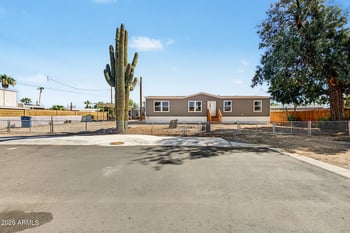 515 N Desert View Dr, Apache Junction, AZ 85120