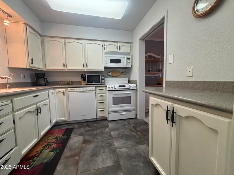 515 Parkcrest -- #541, Mesa, AZ 85206