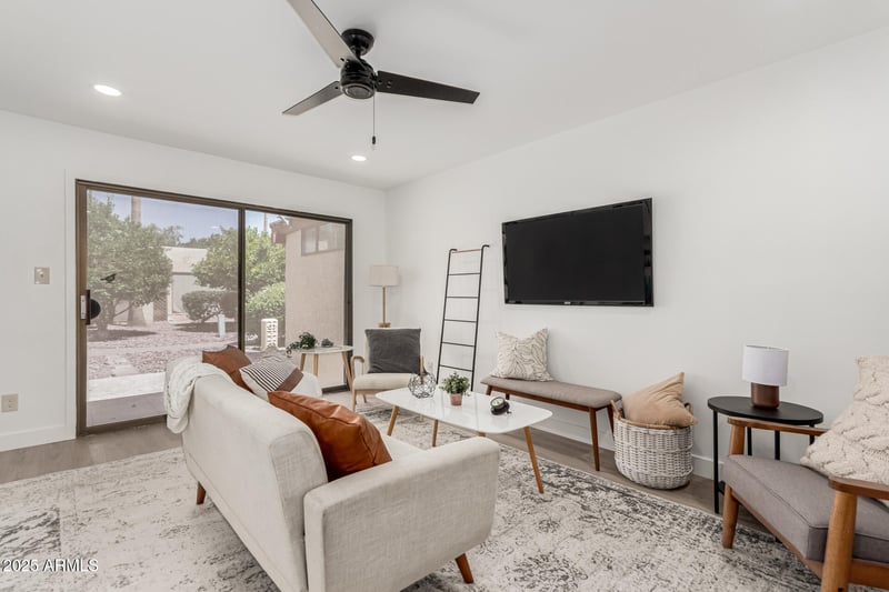 515 Saguaro Way, Mesa, AZ 85208