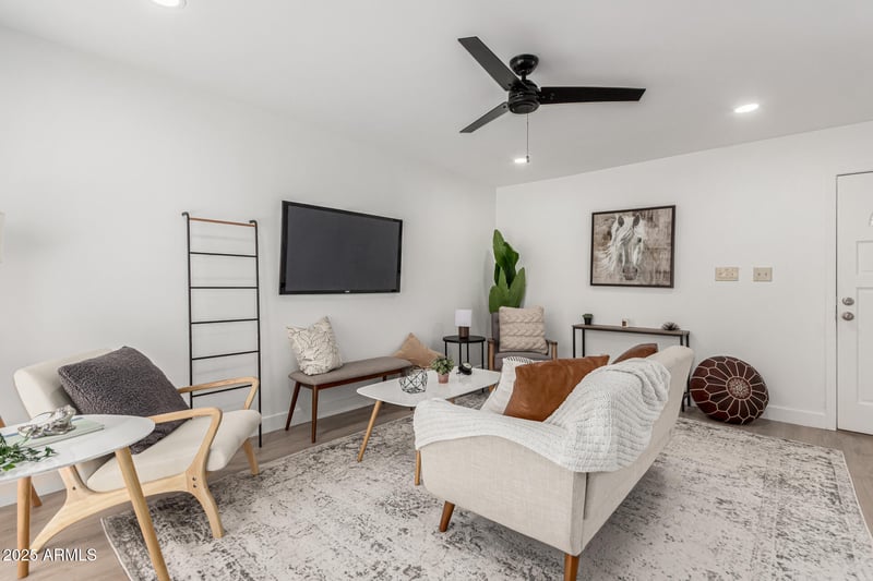 515 Saguaro Way, Mesa, AZ 85208