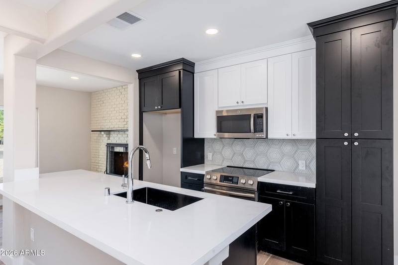 515 W Hazelwood St, Phoenix, AZ 85013
