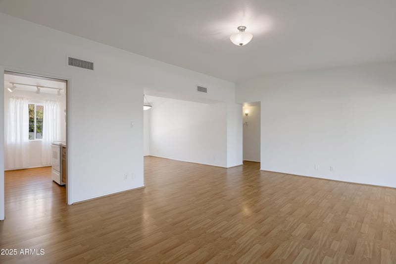 5150 20th St #214, Phoenix, AZ 85016