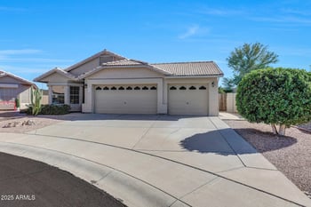 5153 Pontiac Dr, Glendale, AZ 85308