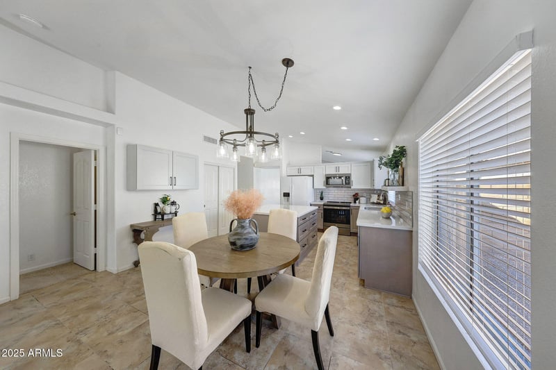 5153 Pontiac Dr, Glendale, AZ 85308