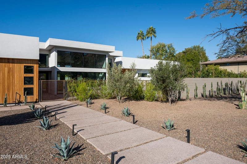 5156 45th Pl, Phoenix, AZ 85018