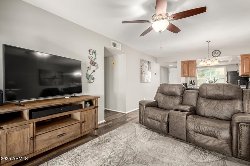 516 77th St, Mesa, AZ 85208