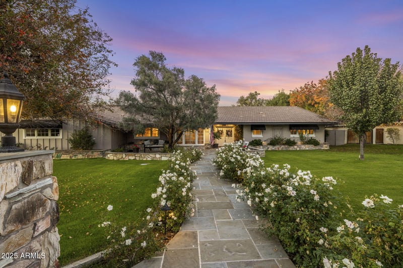 516 Lawrence Rd, Phoenix, AZ 85013