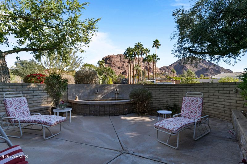 5160 N 45th Pl, Phoenix, AZ 85018