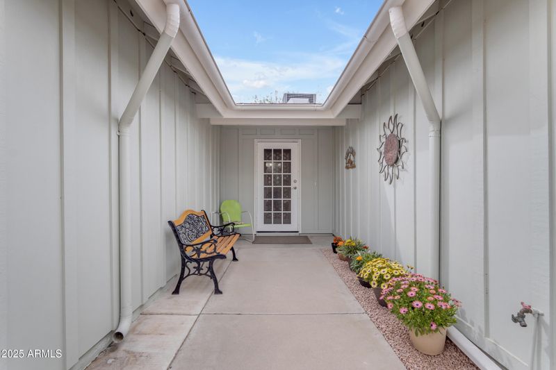 5165 E Tunder Dr, Phoenix, AZ 85044