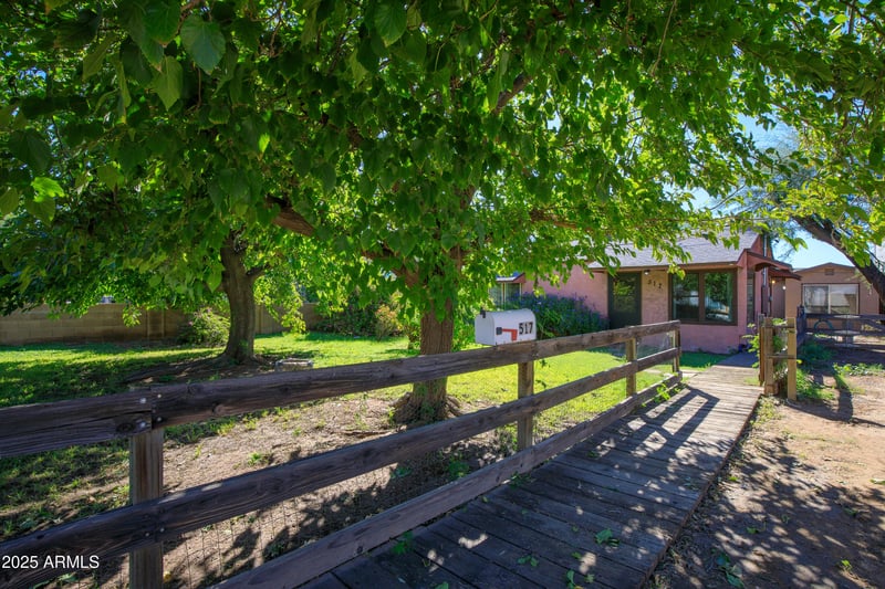 517 Brown St, Tempe, AZ 85281