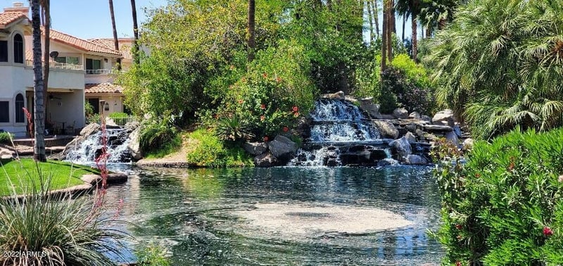 517 Marina Dr, Gilbert, AZ 85233