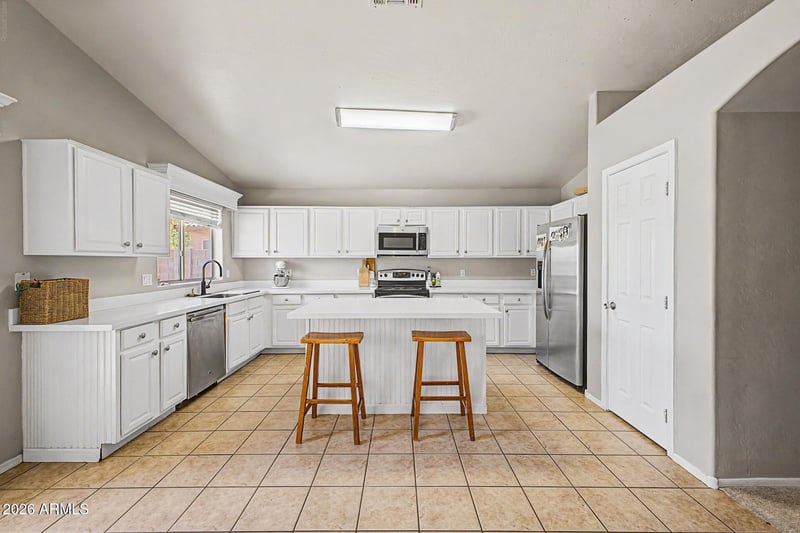 517 N 105th Pl, Mesa, AZ 85207