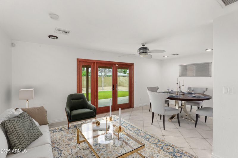 517 W 17th St, Tempe, AZ 85281