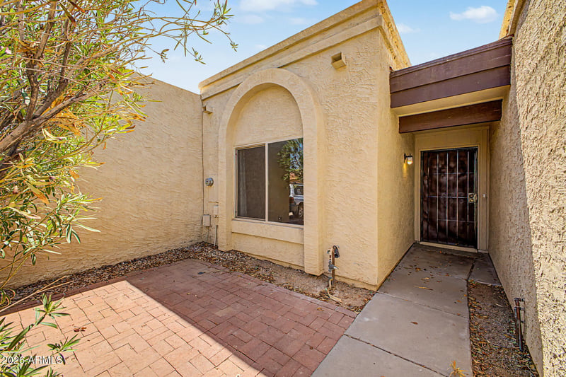 517 W Duke Dr, Tempe, AZ 85283