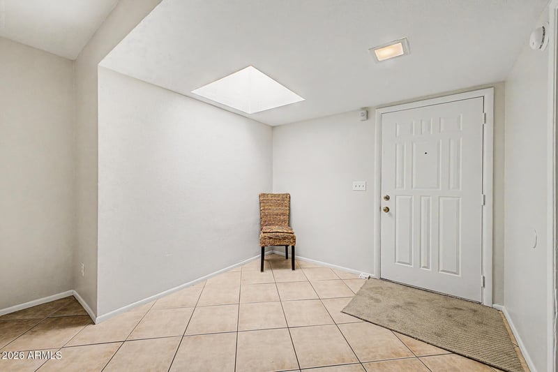 517 W Duke Dr, Tempe, AZ 85283