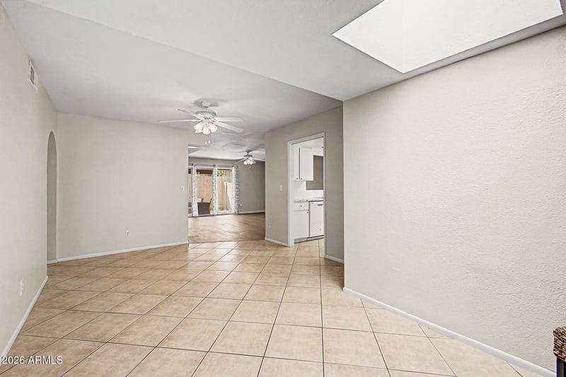 517 W Duke Dr, Tempe, AZ 85283