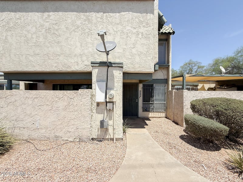 5172 W Olive Ave, Glendale, AZ 85302