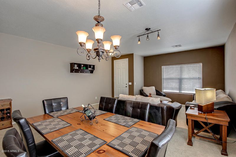 518 E Milada Dr, Phoenix, AZ 85042