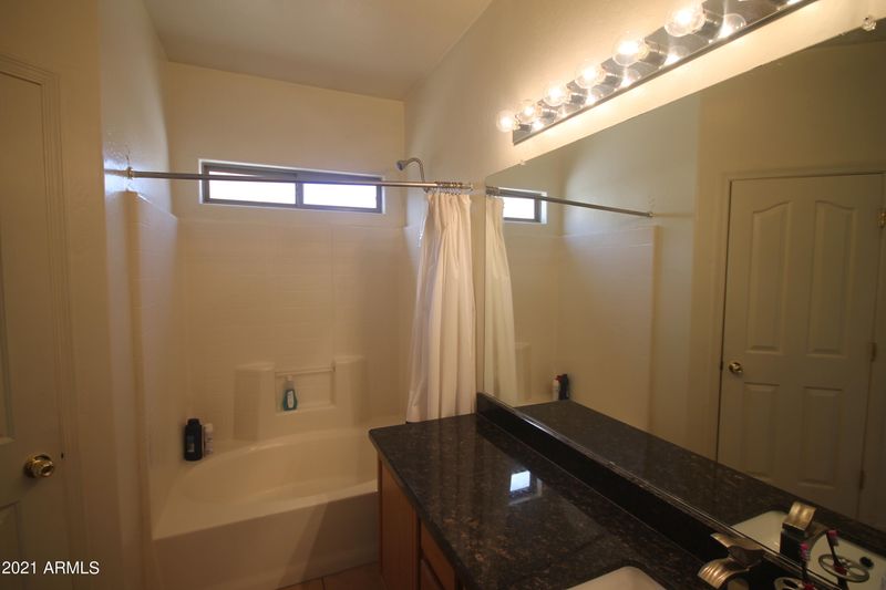 518 W Gary Way, Phoenix, AZ 85041