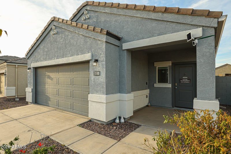 5180 Gummite Dr, San Tan Valley, AZ 85143