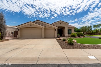 5185 Muriel Dr, Glendale, AZ 85308